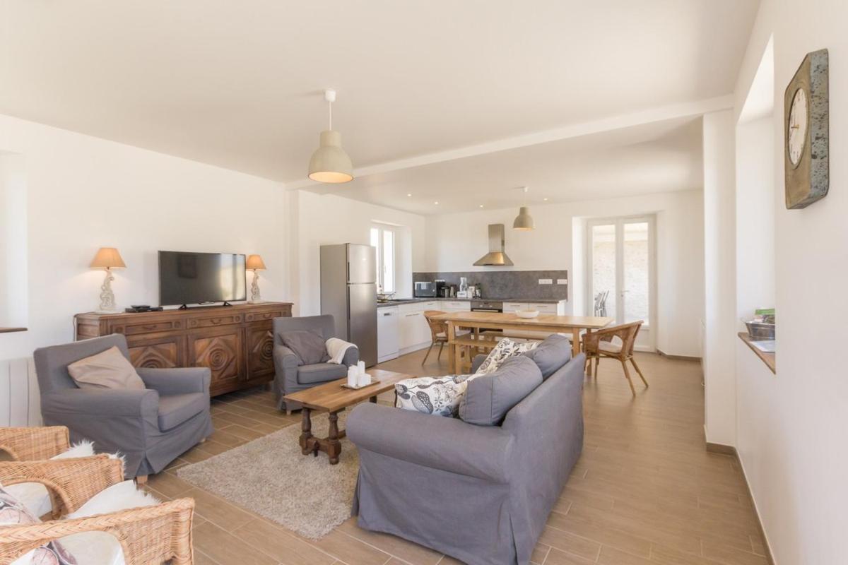 La Ferme De Presles Villa Menainville Exteriör bild